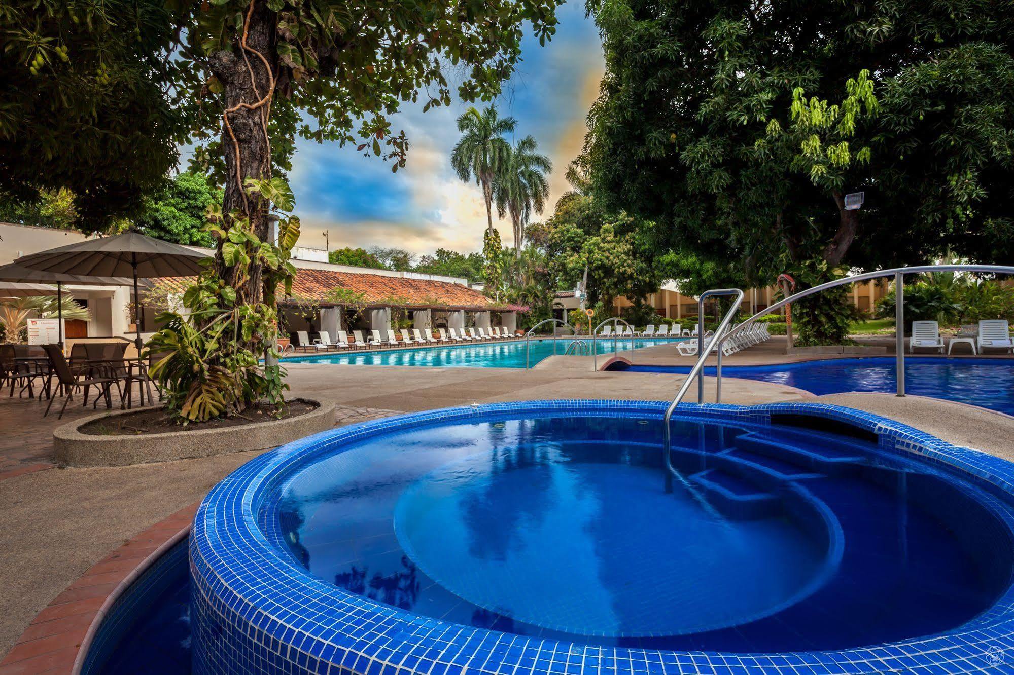 Ghl Hotel Club El Puente Girardot Kültér fotó